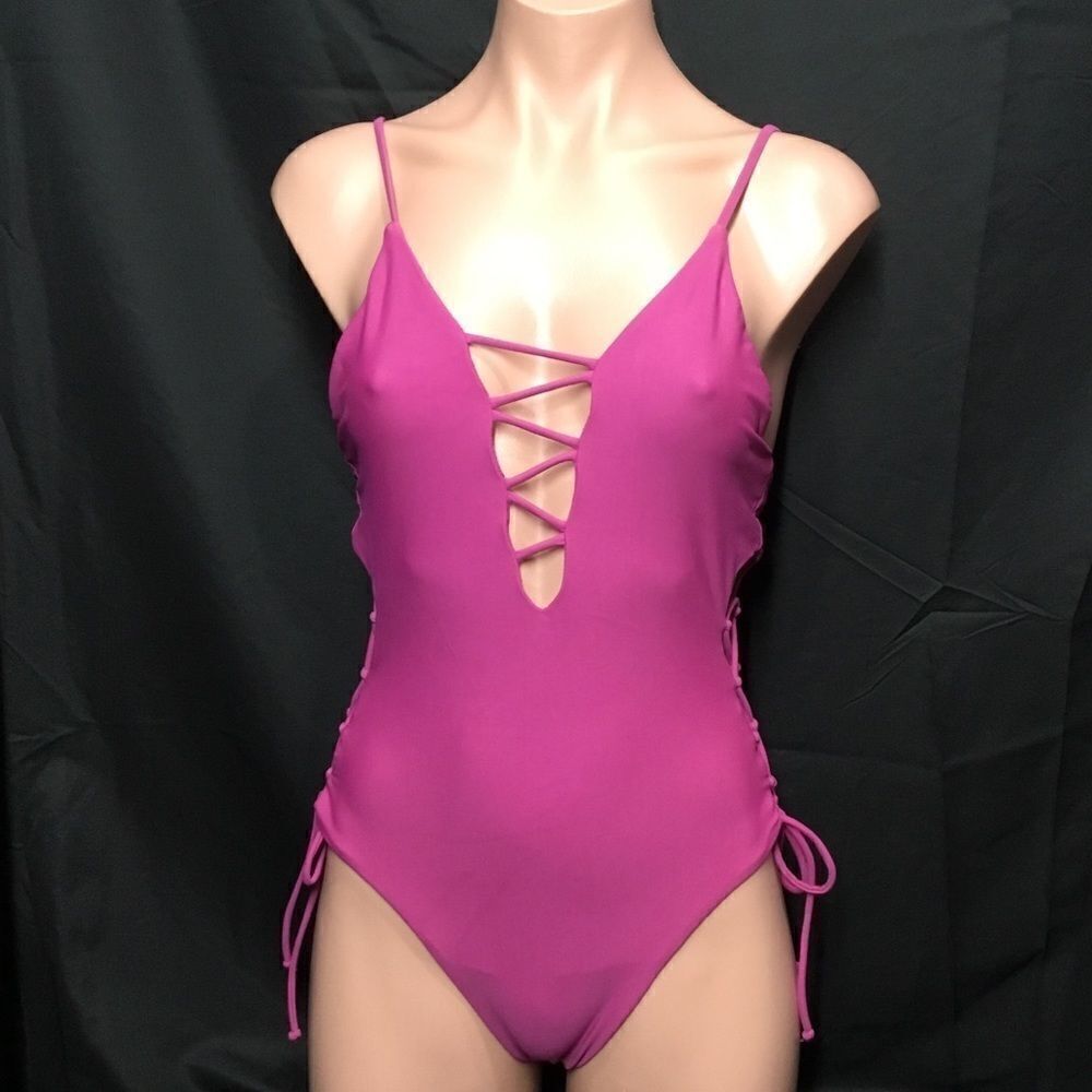 Byrds of Paradise Nora One-Piece Swimsuit (D9)